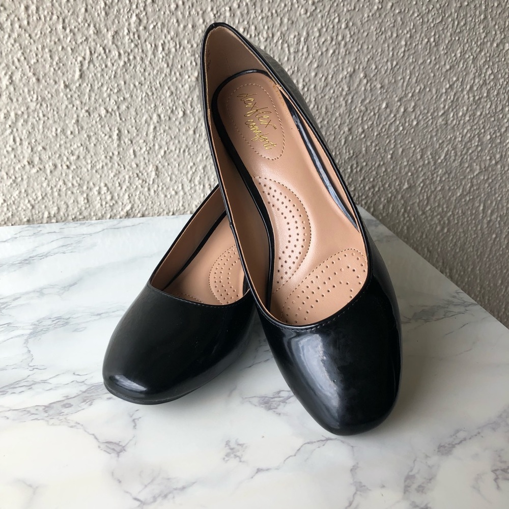Dexflex comfort New Black patent leather heels size 8.5 NEW